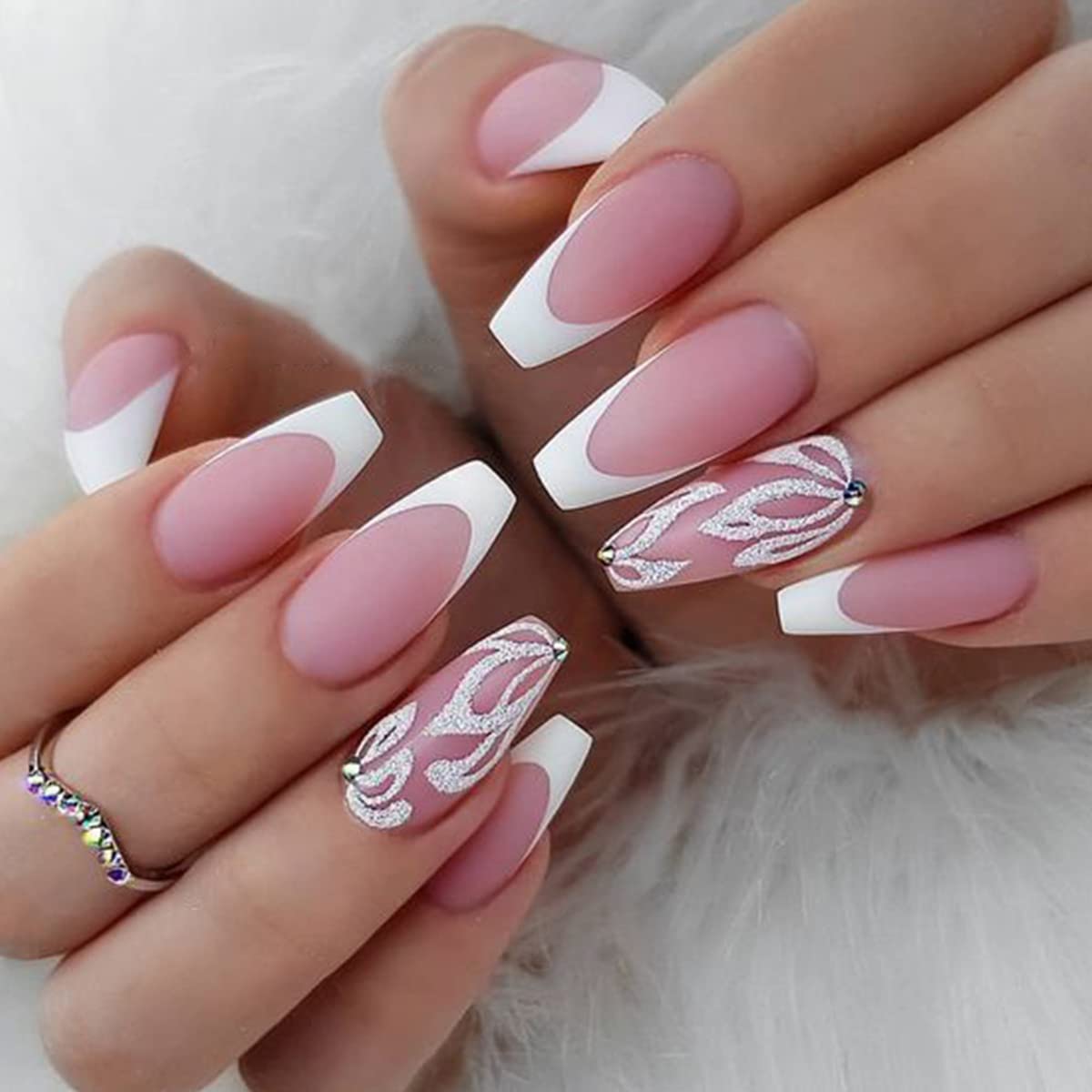 Lux Nails