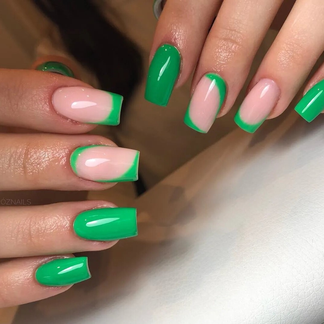 green nails design