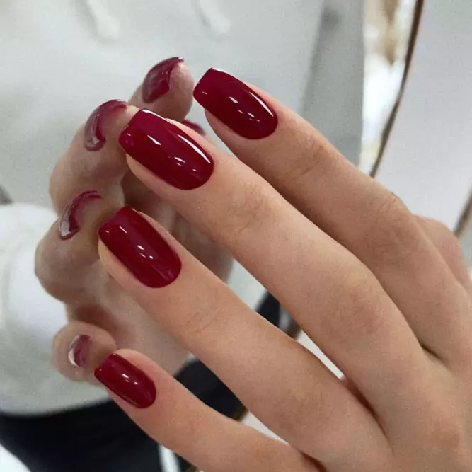 Red Acrylic Nails