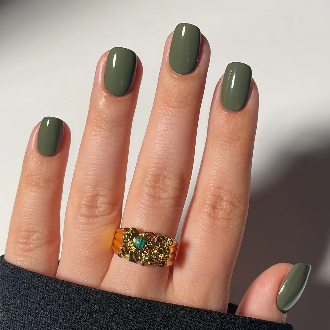 olive green nails