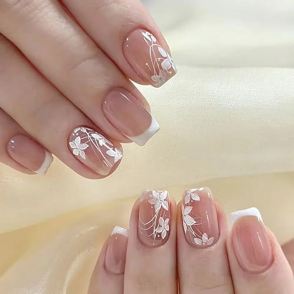 Short French Tip Nails