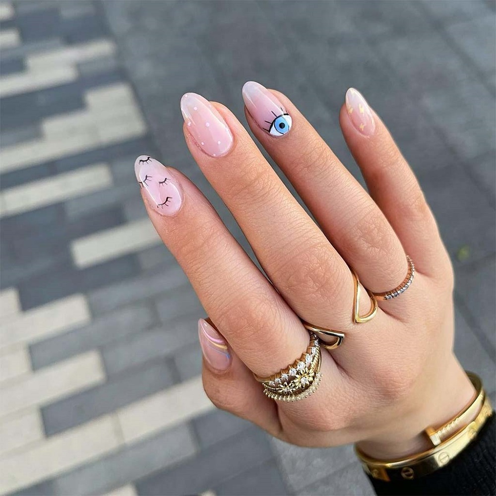 Clear_Nail_Designs