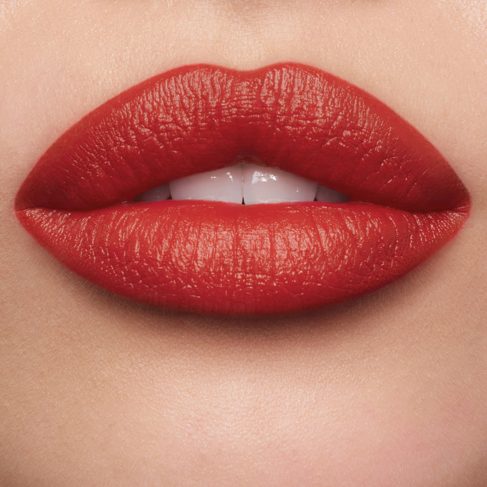red lipstick