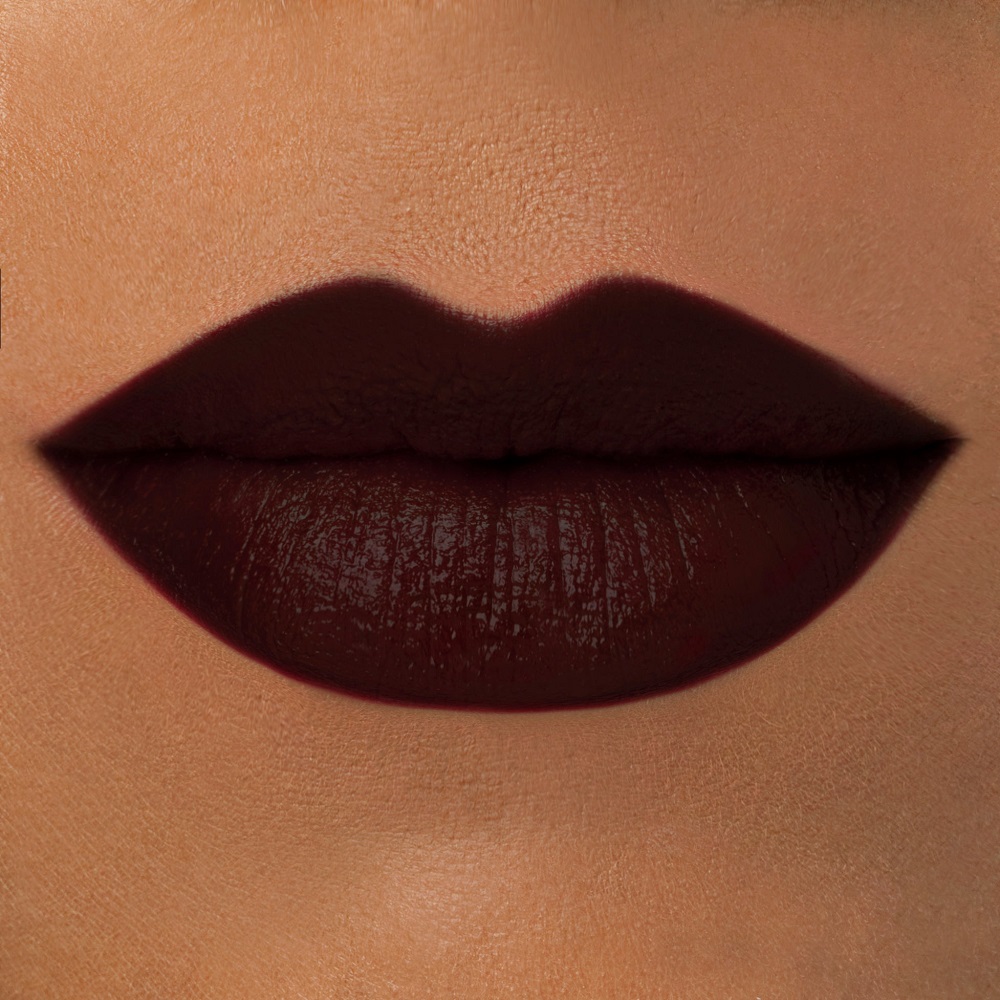 dark lipstick