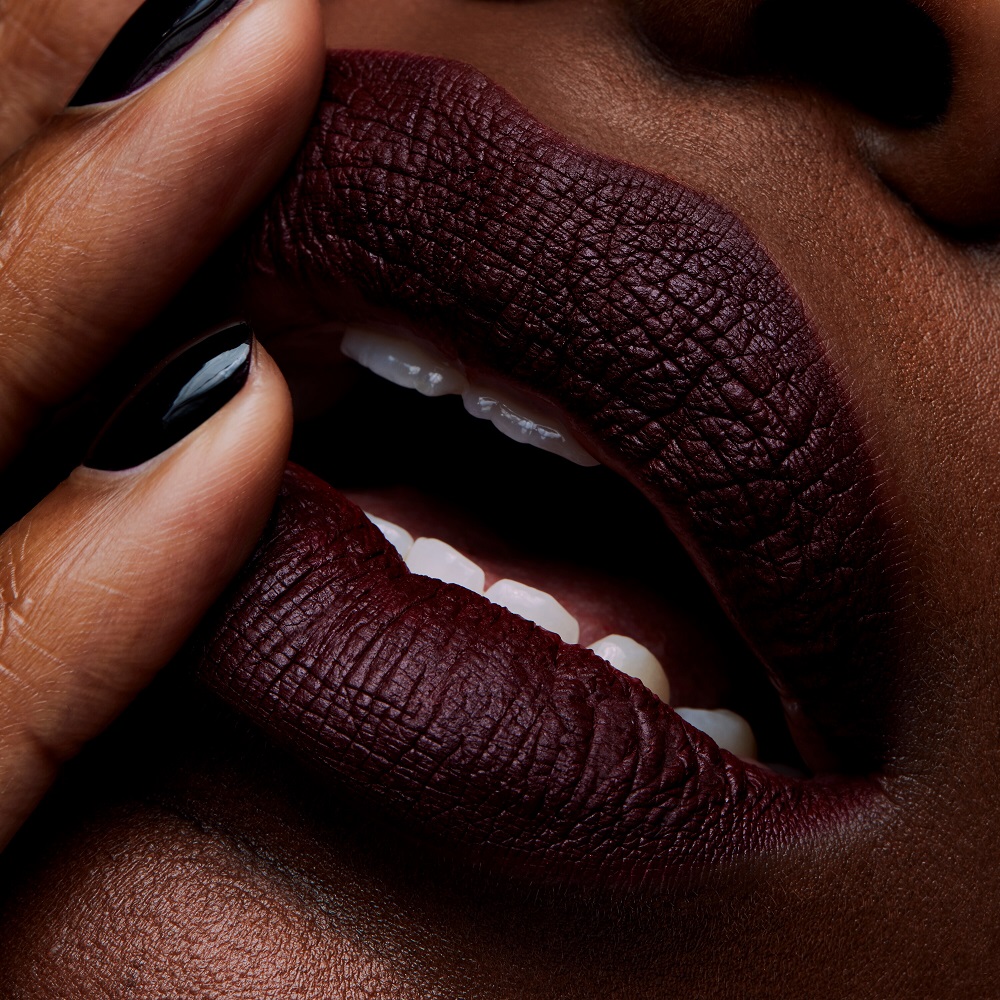 dark lipstick