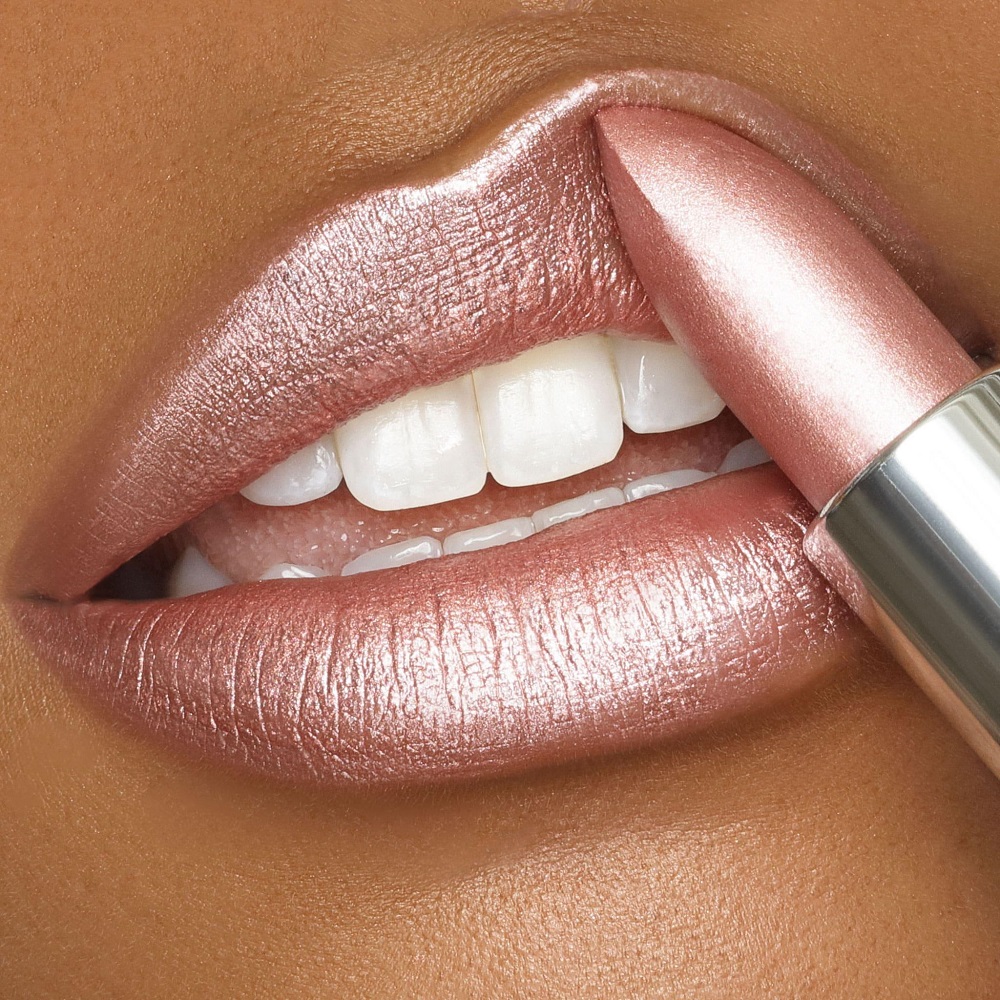 nude pink lipstick