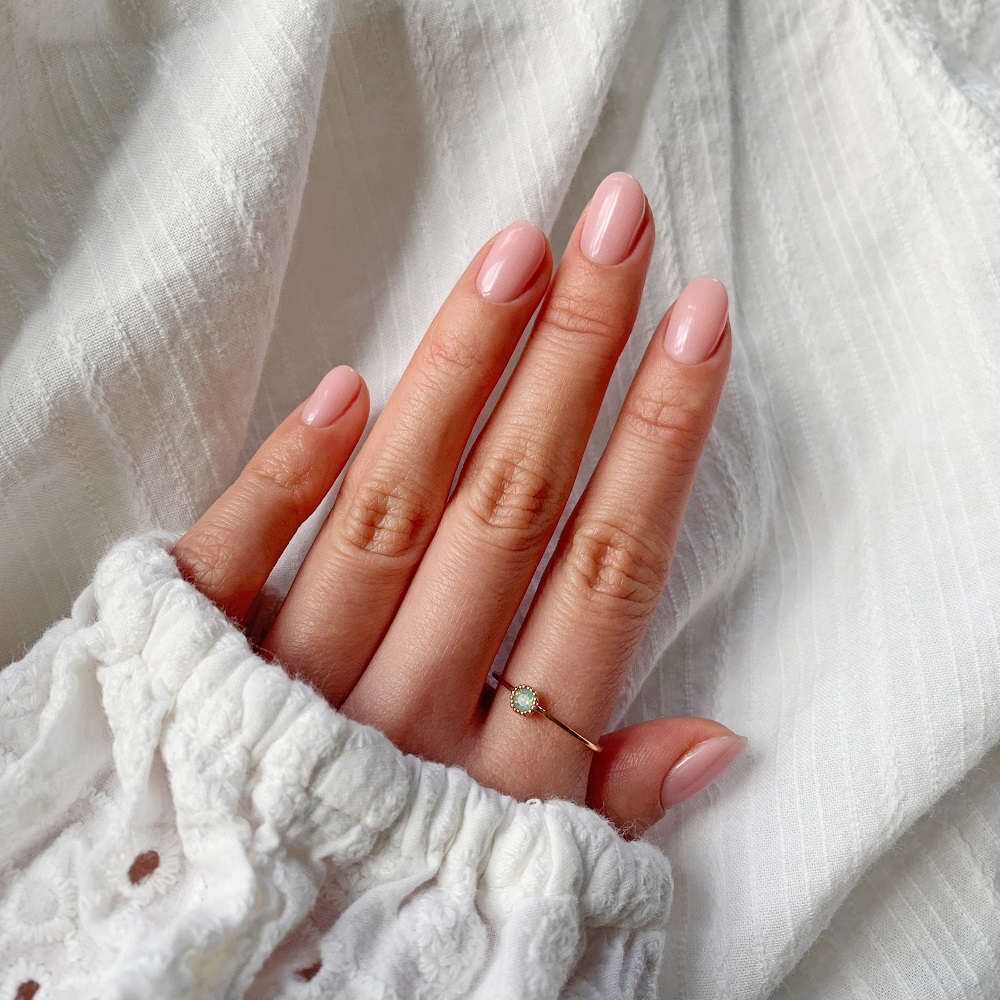 nail tech