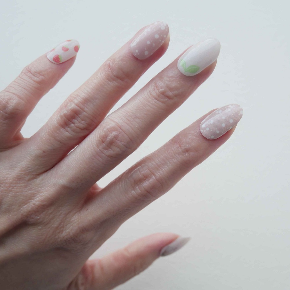 Stripes_Nail_Wraps
