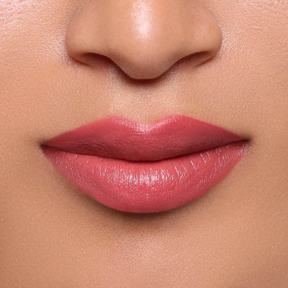 rose lipstick
