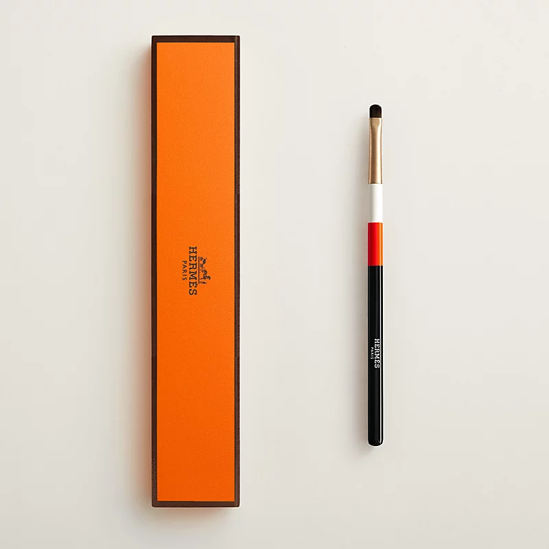 lipstick brush